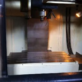 Spinner MVC 1100 Centro de mecanizado vertical