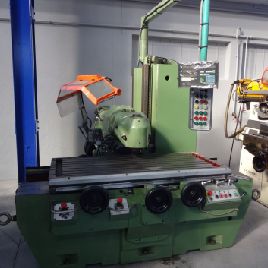 Универсальный фрезерный станок HURON PU 771