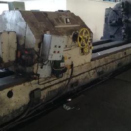 Kramatorsk 1A665 heavy duty lathe