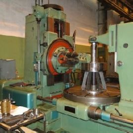 Tos Fo 16 Vertical gear hobbing machine