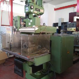 Универсальный фрезерный станок Lagun FTV 2 cnc