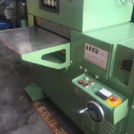 ARKU RM 3060/21 Straightening machine