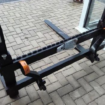 Quicke ALO 2500Kg Pallet Fork Set