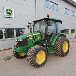 John Deere 5075E