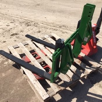 HME Compact Tractor 3PL Mounted Pallet Forks