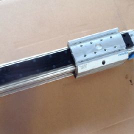 Artículos neumáticos FESTO DGPL-50-300-PPV-A-B-KF-SV-D2