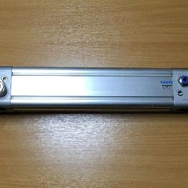 Artículos neumáticos FESTO DNC-50-200-PPV-S2