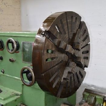 Gurutzpe A 3000 Gap Bed Centre Lathe x 3000mm