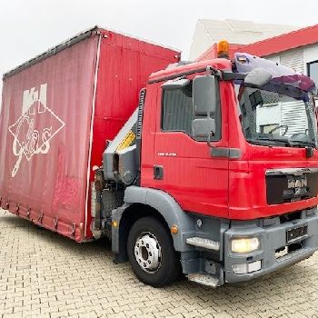 MAN TGM 12.250 4x2 LL with crane HMF 1110-K3, glass / window transporter, Edscha, radio