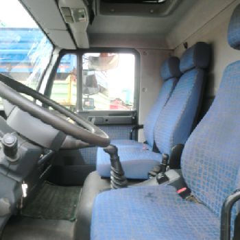 MAN L33 8.180 C 4x2, accident vehicle with frontal damage