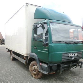 MAN L33 8.180 C 4x2, accident vehicle with frontal damage
