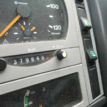 MAN L33 8.180 C 4x2, accident vehicle with frontal damage