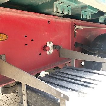 Schwarzmüller M-Series 3-Axis 3-Side Tipping Trailer