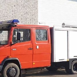 Mercedes-Benz 811D 4x2 fire engine