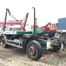 MAN M05 18.232 4x2 sin motor y amperios; cabina del conductor