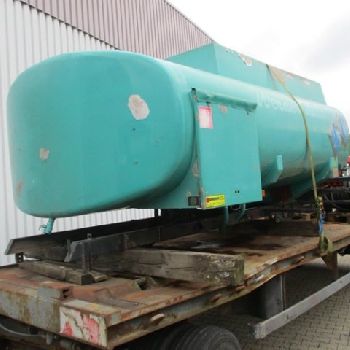 Pipe tank construction