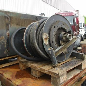 Pipe tank construction