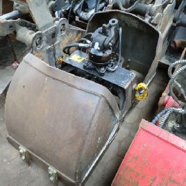 Kinshofer - 2 claw grabs