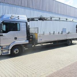 MAN TGL 12.250 4x2 BL with crane Hiab 055 D-4, radio