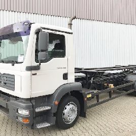 MAN TGM 18.280 4x2 LL with hydr. lifting frame