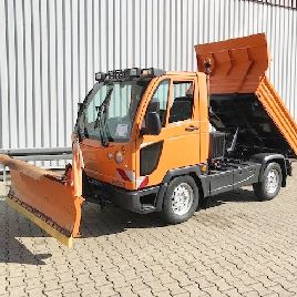 Multicar Fumo M30 4x4, 3-S tipper, snow plow, spreader