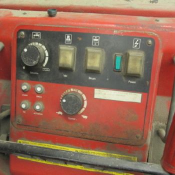 Clarke 24" Battery Powered 2000B Leader Auto Scrubber (#15677)