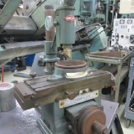 E.F. Haeger &amp; Son 8-1/8" X 3-1/4 Stage Vintage Table Top Microscope Good Resto Project (#16680); E.F. Haeger &amp; Son 8-1/8 X 3-1/4 Stage Vintage Table Top Microscope Good Resto Project