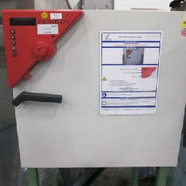 WTC Binder Modelo FD 53 / E2 16 "X 16X 13 Profundidad 300 ° C Temperatura máxima 1Ph Horno W / Estante (# 18012); WTC Binder Modelo FD 53 / E2 16X 16X 13 Profundidad 300 ° C Temperatura máxima 1Ph Horno W / Shelf