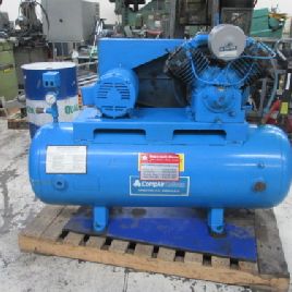 CompAir Kellogg, modèle 452TV, Compresseur d'air à piston à deux étages, 10 HP 208-230 / 460V 3Ph (# 16905); CompAir Kellogg modèle 452TV Compresseur d'air à piston à deux étages 10 HP 208-230 / 460V 3Ph