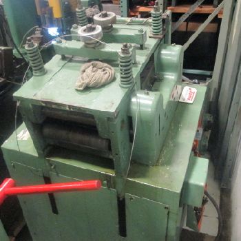 Aida Model LM-253 9.8" Max Width 7 Roll Cradle Straightener 7-20 M/Min (#16619); Aida Model LM-253 9.8 Max Width 7 Roll Cradle Straightener 7-20 M/Min