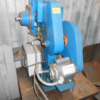 Chicago Riveter Model 450 Size 095 x 371 225 Max RPM, 5/8" Capacity (#12171)