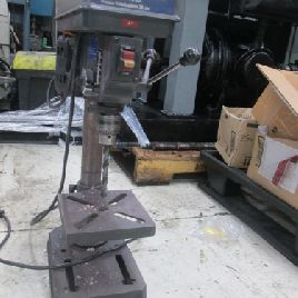 Westward modèle 4TM69 120 volts 1Ph 2 "perceuse à courroie entraînée par courroie de 2" (# 16808); Westward modèle 4TM69 120 volt 1Ph perceuse à courroie entraînée par une courroie de 8 traversées