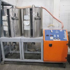 Motan Luxor TM 30 Cfm 50 Lbs/HR 460V 3Ph Dryer W/Dual Stainless Steel Drying Bin (#17861); Motan Luxor TM 30 Cfm 50 Lbs/HR 460V 3Ph Dryer W/Dual Stainless Steel Drying Bin