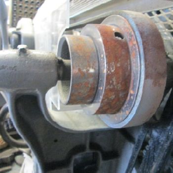 South Bend Cat No.415YC 3Ft Bed 9"Swing Belt Driven Bench Lathe W/3-Jaw Chuck (#17166); South Bend Cat No.415YC 3Ft Bed 9Swing Belt Driven Bench Lathe W/3-Jaw Chuck