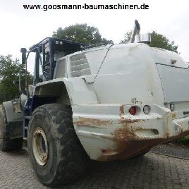 Liebherr L 586 2Plus2