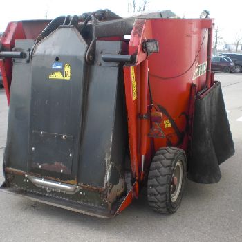 Trioliet - Gigant 700