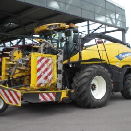 New Holland - FR 700