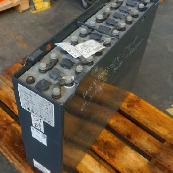 Fenwick - 24 V 3 PzS 375 Ah