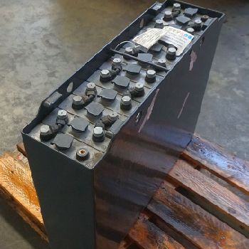 Fenwick - 24 V 3 PzS 375 Ah