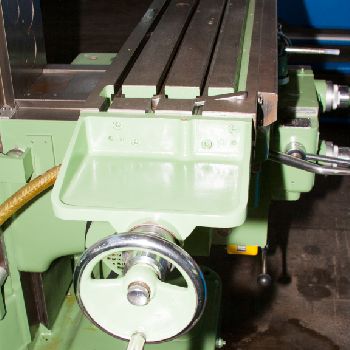 Universal milling machine VERNIER FV3