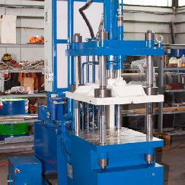 Hydraulic four-column press HIDROLIKSAN 30 to