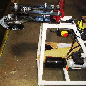 GMC HYDRAULIC UNIVERSAL BENDER