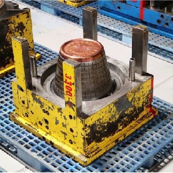 PLASTIC INJECTION MOLD ROUND LAUNDRY BASKET