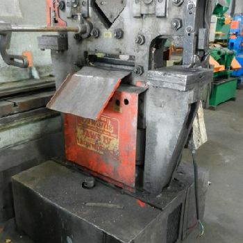 EDWARDS 90 TON HYDRAULIC IRONWORKER