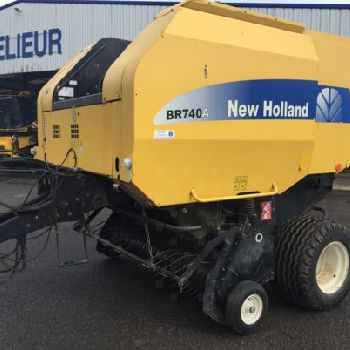New Holland BR 740 A