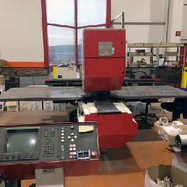 Punzonadora y mordisqueadora Trumpf TRUMATIC 240