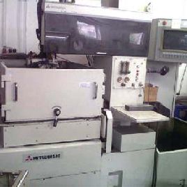 Máquina de erosión de alambre Mitsubishi SA 110