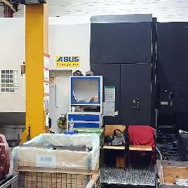 CNC machining center Mazak FH 8800