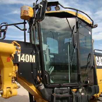 CATERPILLAR 140 M LIFTER