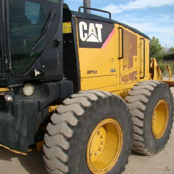 CATERPILLAR 140 M LIFTER